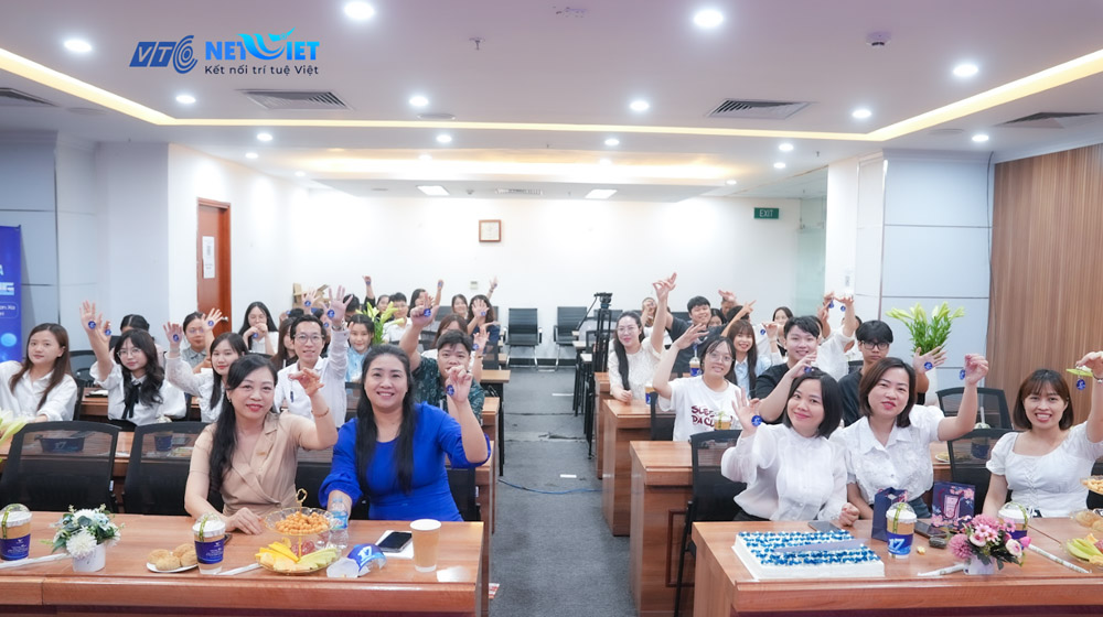 Sự hào hứng hiện rõ trên gương mặt của từng người